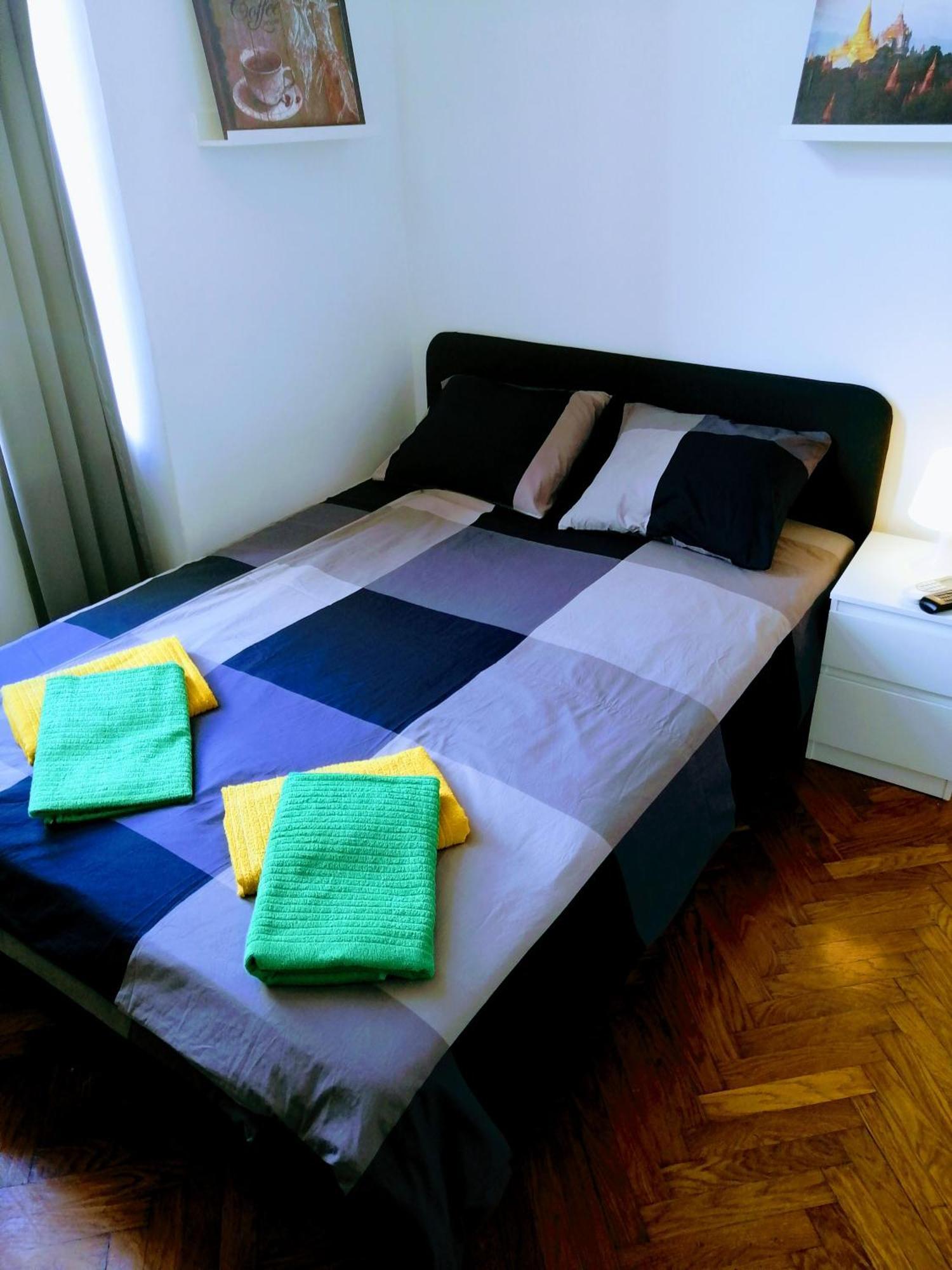 Zpula Center Apartments And Rooms ภายนอก รูปภาพ