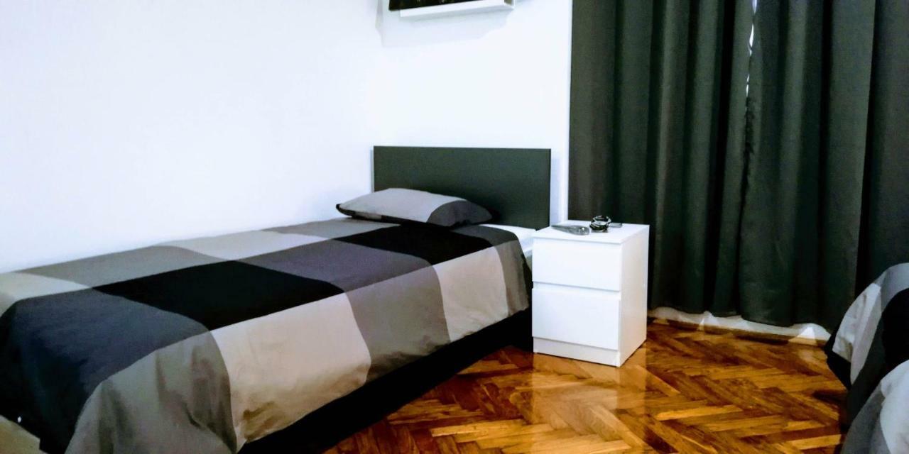 Zpula Center Apartments And Rooms ภายนอก รูปภาพ