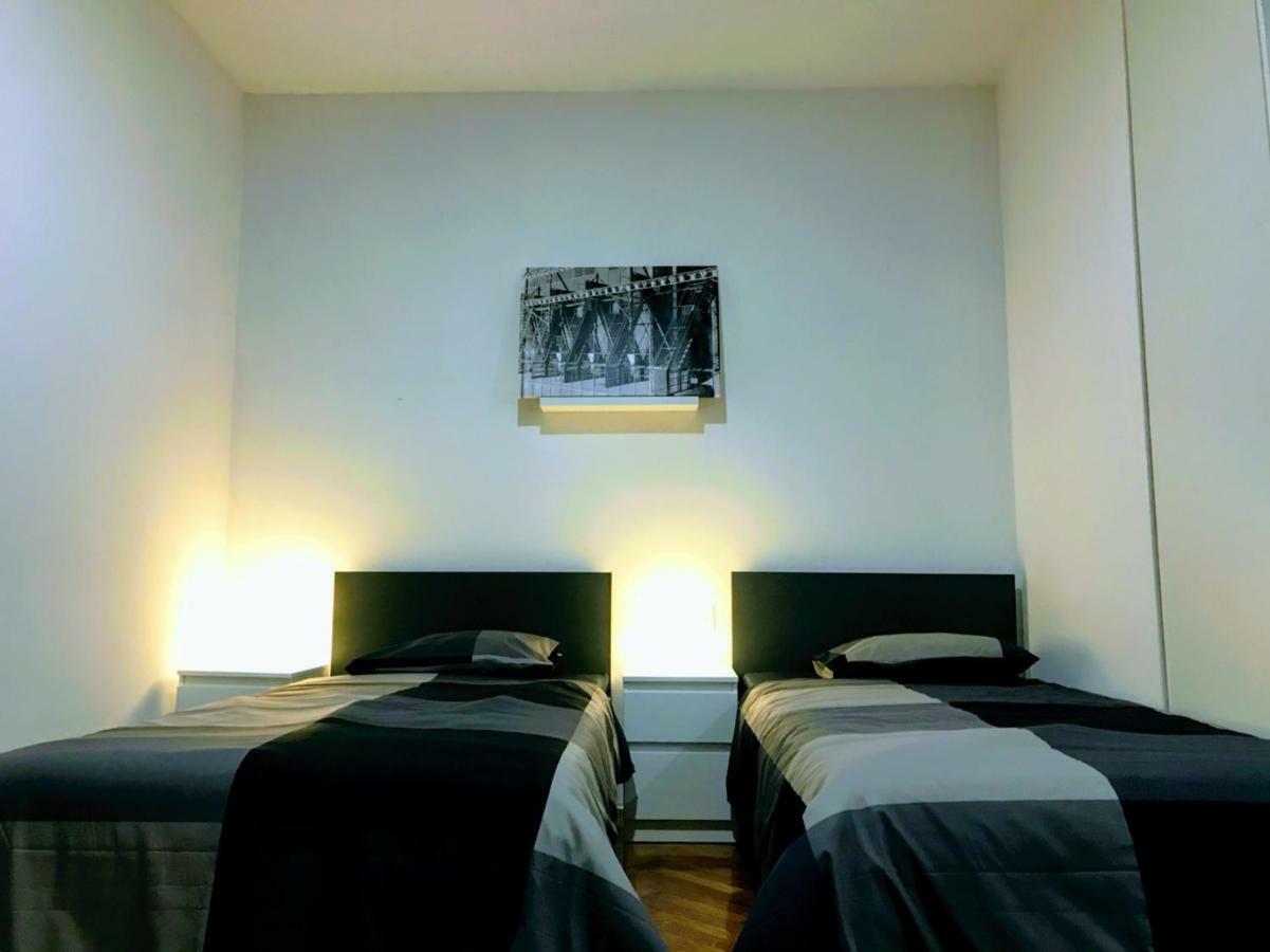 Zpula Center Apartments And Rooms ภายนอก รูปภาพ